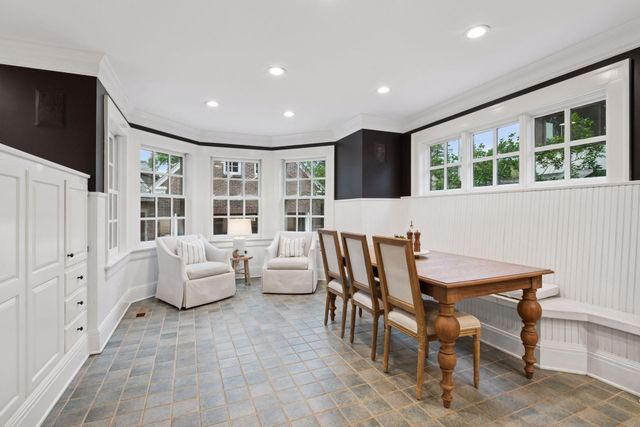 $1,265,000 | 2322 Oliver Avenue South, Minneapolis, MN 55405