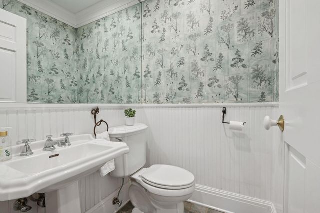 $1,265,000 | 2322 Oliver Avenue South, Minneapolis, MN 55405