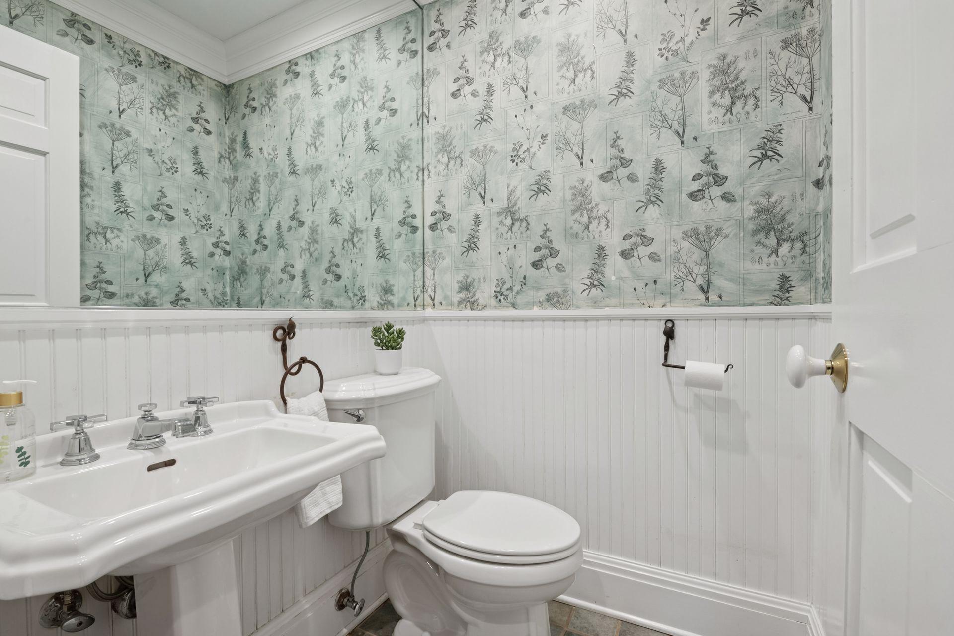 2322 Oliver Avenue South Minneapolis, MN 55405 - Photo 16 of 46