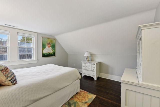 $1,265,000 | 2322 Oliver Avenue South, Minneapolis, MN 55405