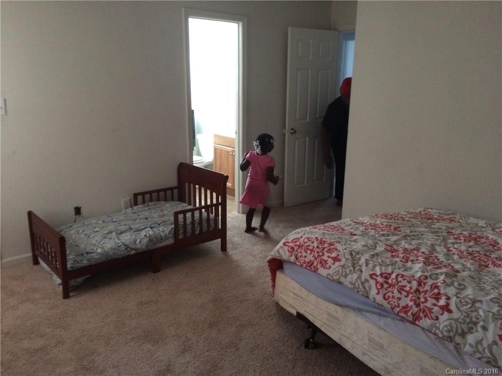 8824 Stoneface Road Charlotte, NC 28214 - Photo 6 of 8 Gallery Image 6