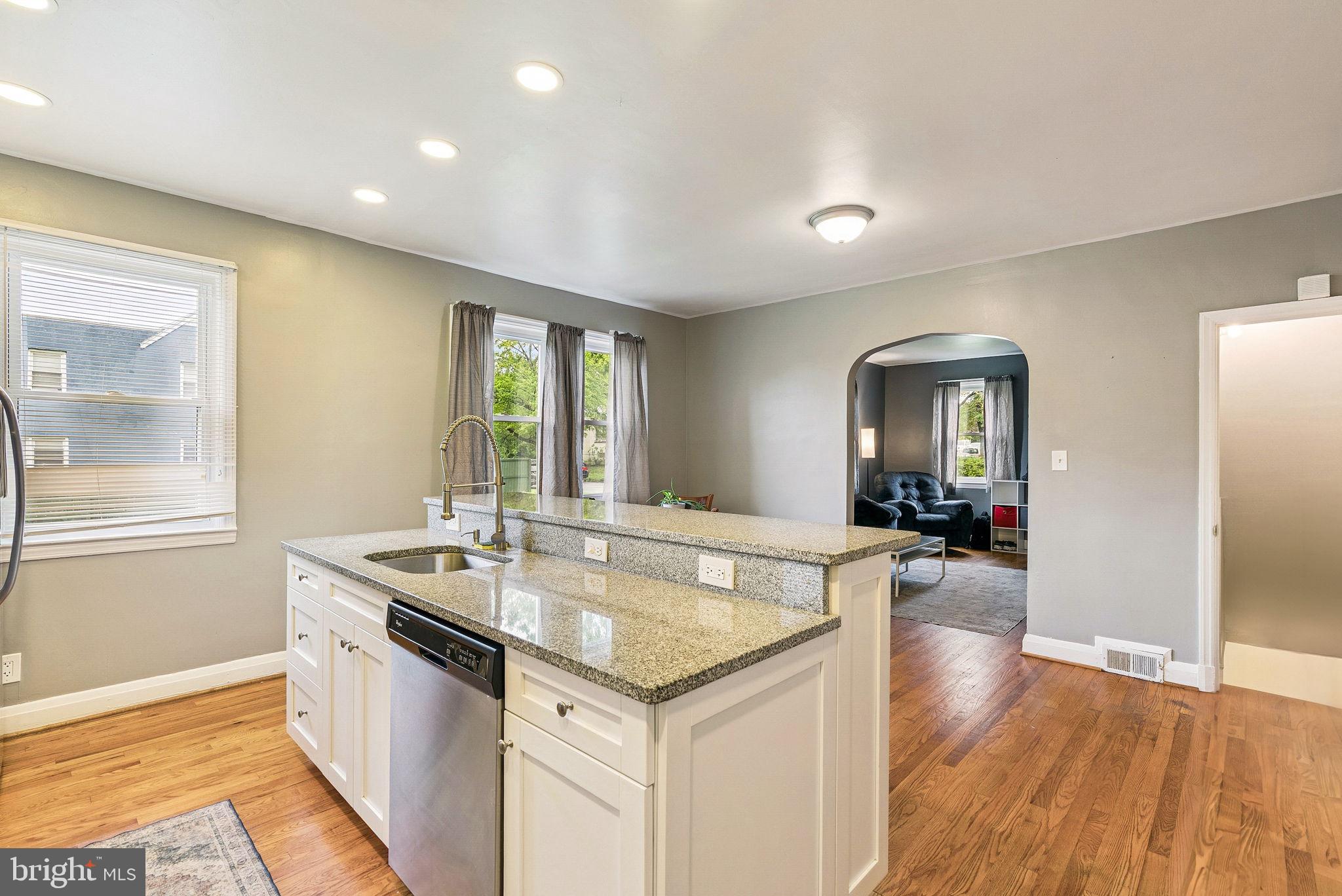 4601 Sunbrook Avenue Baltimore, MD 21206 - Photo 12 of 40