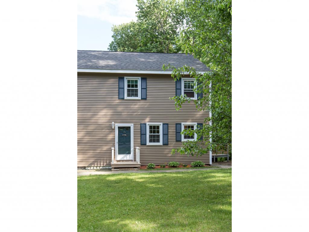 8 R Strawberry Hill Road, Unit 8R Derry, NH 03038 - Photo 2 of 32