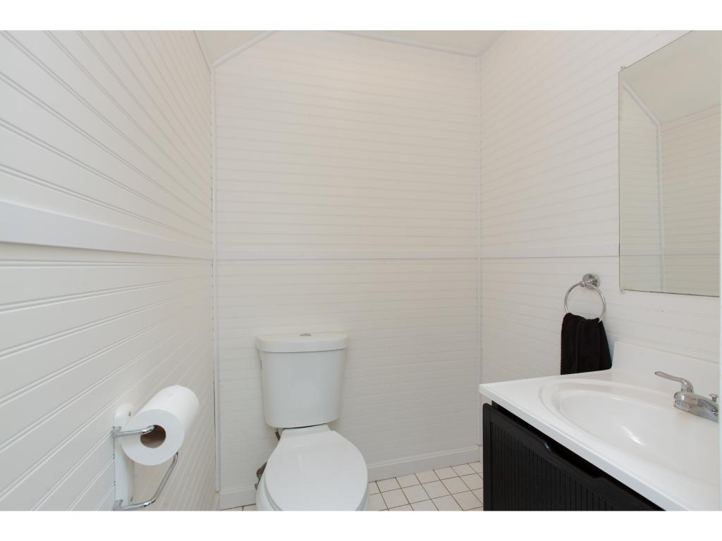 8 R Strawberry Hill Road, Unit 8R Derry, NH 03038 - Photo 12 of 32