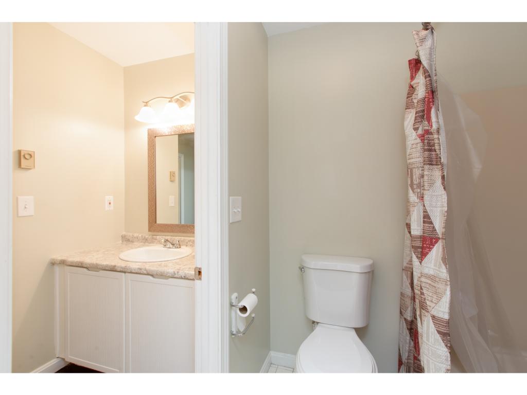 8 R Strawberry Hill Road, Unit 8R Derry, NH 03038 - Photo 16 of 32