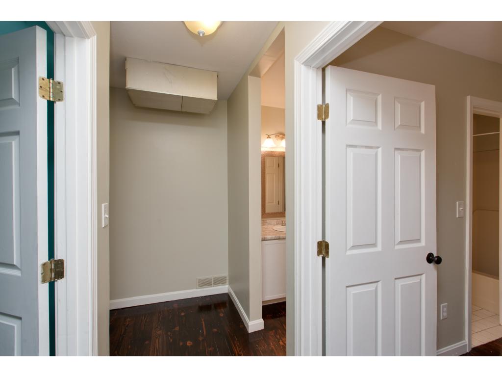 8 R Strawberry Hill Road, Unit 8R Derry, NH 03038 - Photo 22 of 32