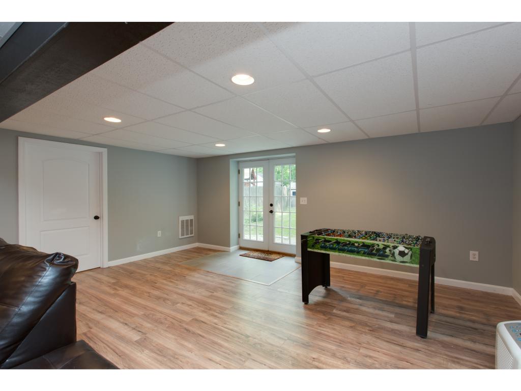 8 R Strawberry Hill Road, Unit 8R Derry, NH 03038 - Photo 29 of 32