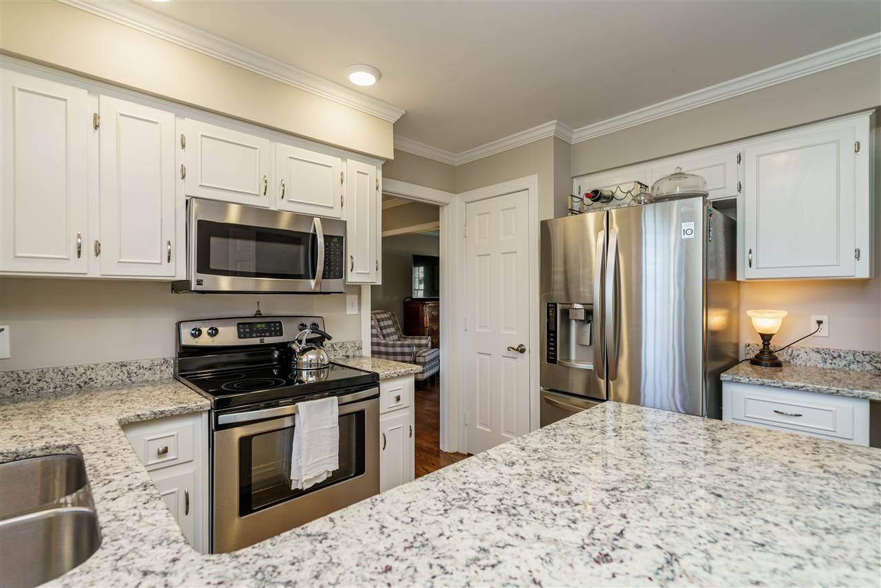 4328 Old Colony Road Raleigh, NC 27613 - Photo 8 of 28 Photo 8