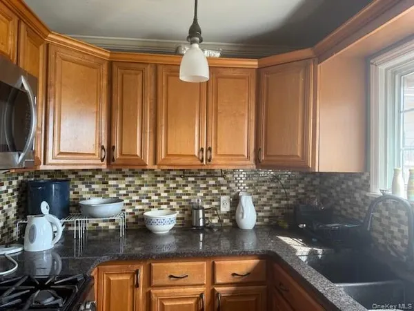 $550,000 | 30 Tamarack Street, Central Islip, NY 11722