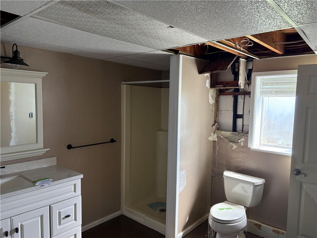 112 Matthew Lane Carmichaels, PA 15320 - Photo 20 of 21 a bathroom with a toilet sink and shower
