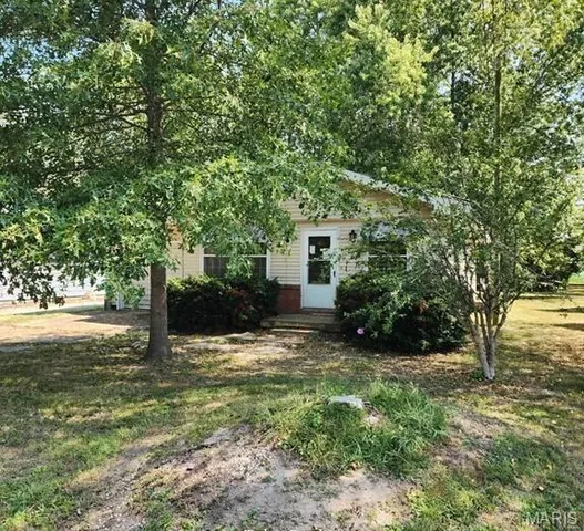 $9,750 | 904 Menke Avenue, Newton, IL 62448