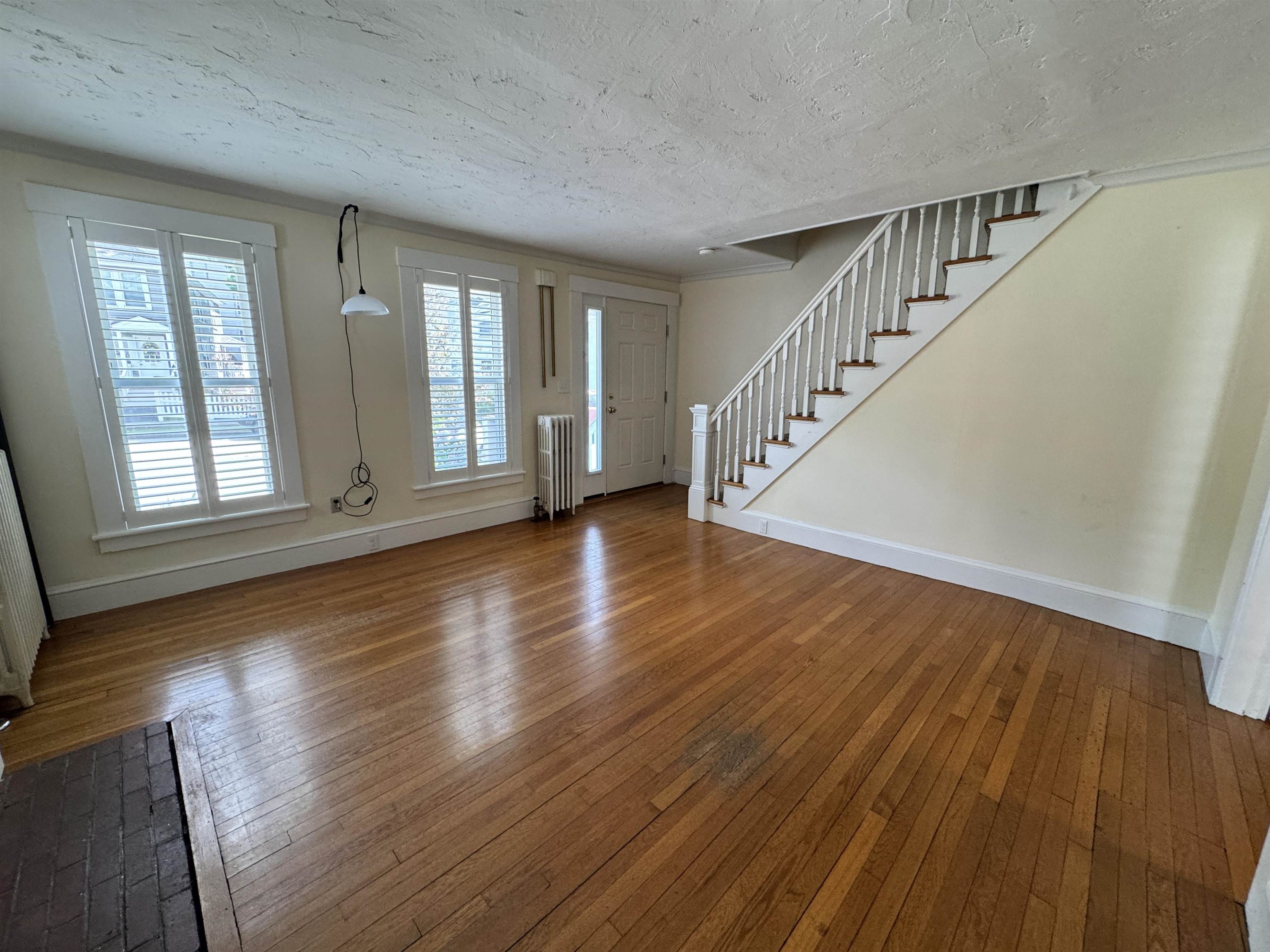 90 Centre Street Concord, NH 03301 - Photo 13 of 33
