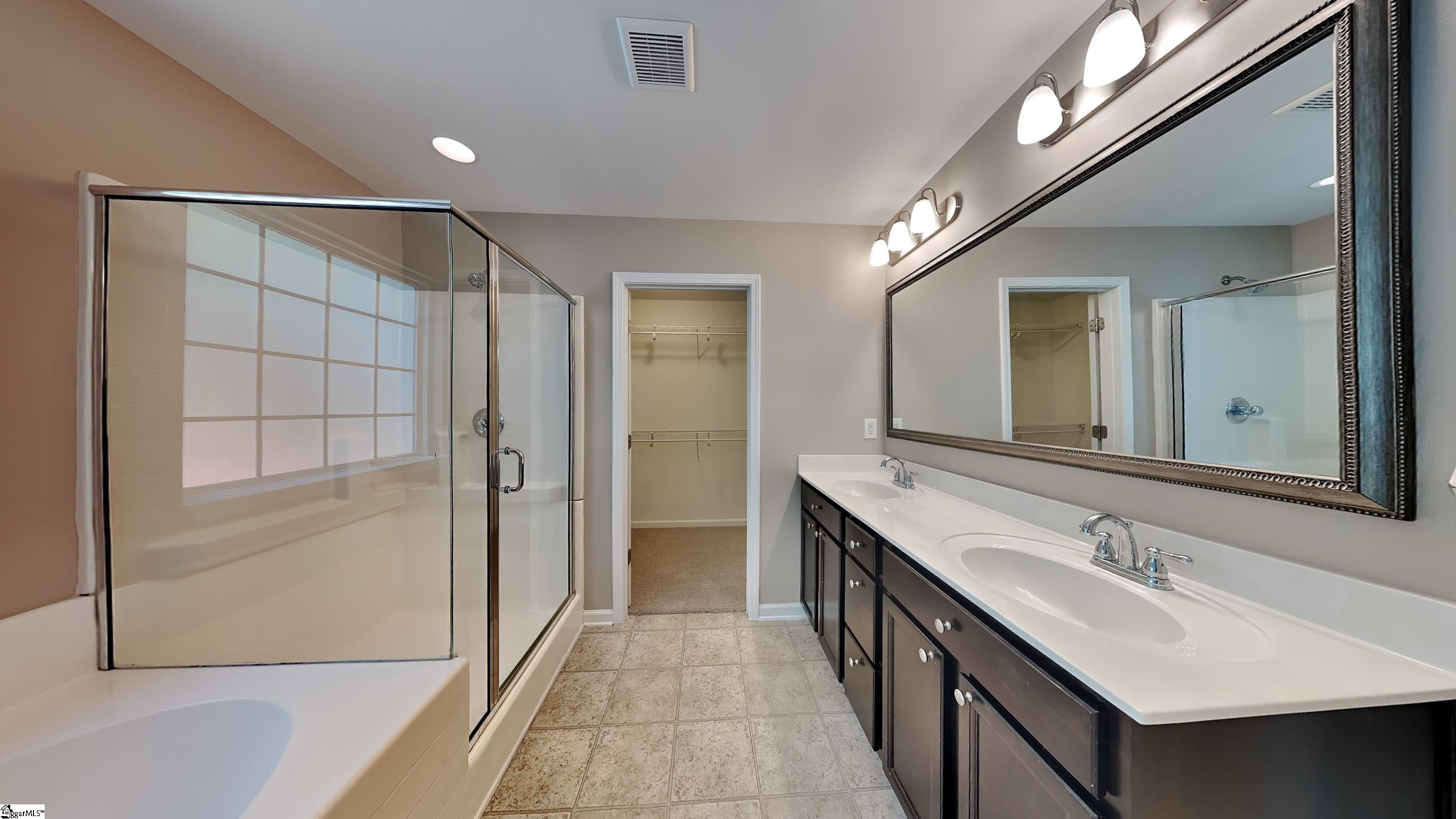 611 South Windowpane Way Duncan, SC 29334 - Photo 7 of 11 Gallery Image 7