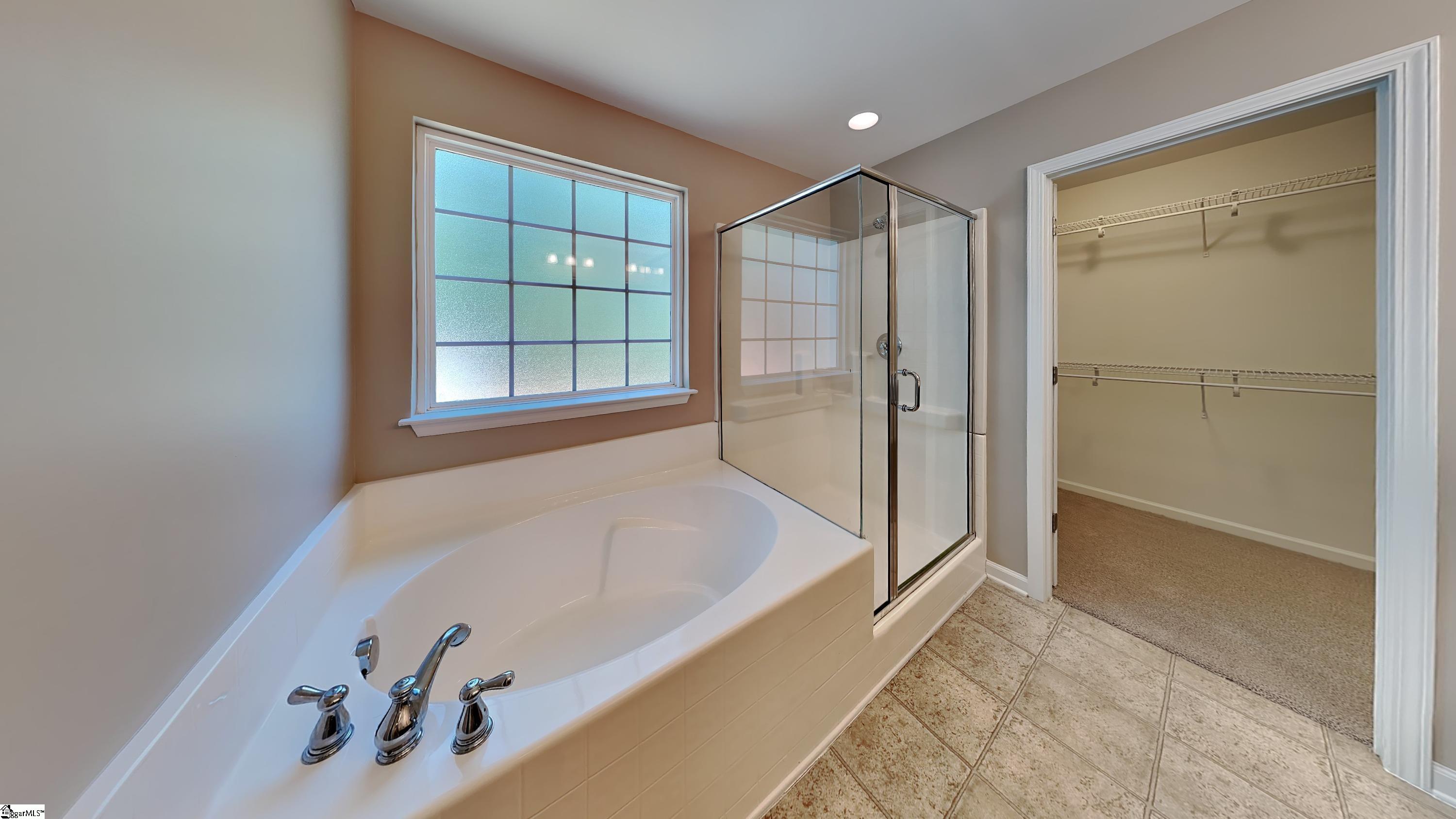 611 South Windowpane Way Duncan, SC 29334 - Photo 8 of 11 Gallery Image 8