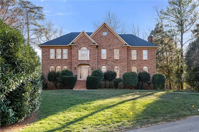 $1,100,000 | 2800 Fieldwood Court Northwest, Winston-Salem, NC 27106