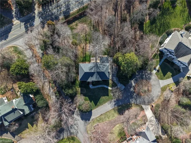 $1,100,000 | 2800 Fieldwood Court Northwest, Winston-Salem, NC 27106