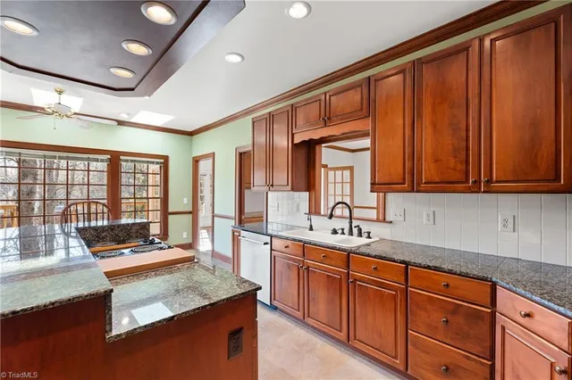 $1,100,000 | 2800 Fieldwood Court Northwest, Winston-Salem, NC 27106