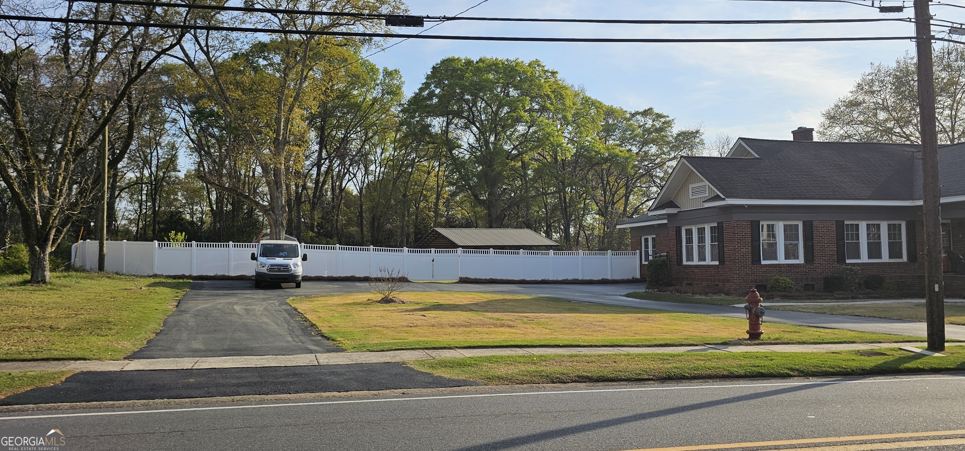 503 Forsyth Street Barnesville, GA 30204 - Photo 5 of 110