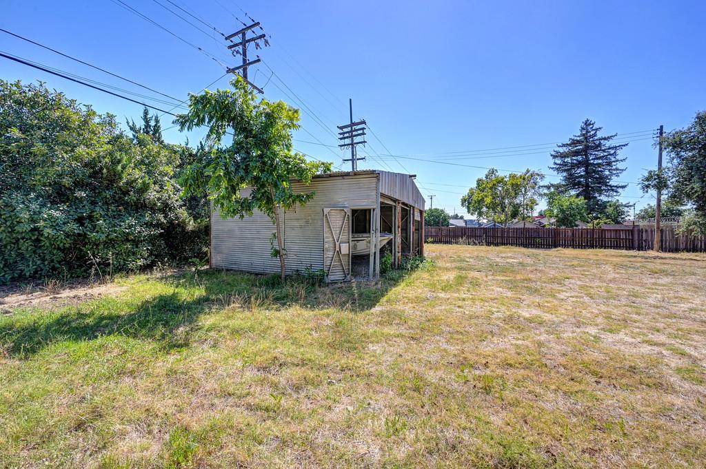 2820 Fruitridge Road Sacramento, CA 95820 - Photo 46 of 68