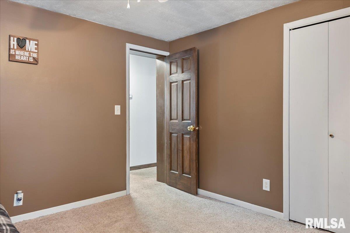 3145 Rita Avenue Springfield, IL 62703 - Photo 24 of 35