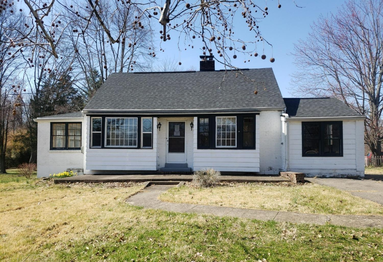 3837 Bennett Road Cincinnati, OH 45245 - Photo 1 of 17 Gallery Image 1
