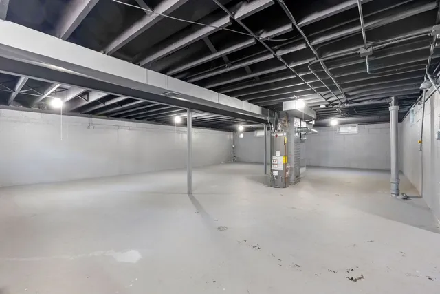 $277,500 | 1006 East 163rd Street, South Holland, IL 60473