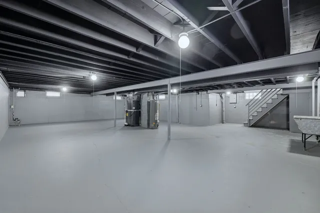 $277,500 | 1006 East 163rd Street, South Holland, IL 60473