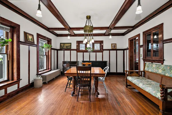 $335,000 | 205 South Meadow Street, Grant Park, IL 60940