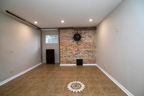 $335,000 | 205 South Meadow Street, Grant Park, IL 60940