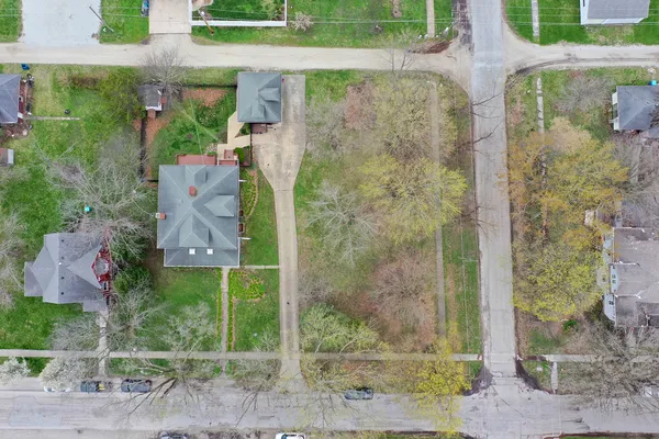 $335,000 | 205 South Meadow Street, Grant Park, IL 60940