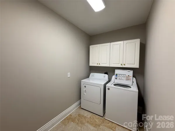 $1,795 | 21025 Catawba Avenue, Unit 202, Cornelius, NC 28031