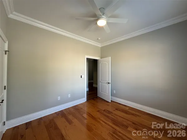 $1,795 | 21025 Catawba Avenue, Unit 202, Cornelius, NC 28031