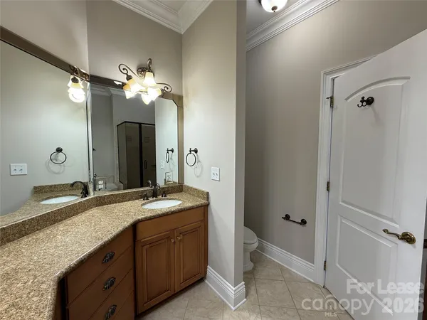 $1,795 | 21025 Catawba Avenue, Unit 202, Cornelius, NC 28031