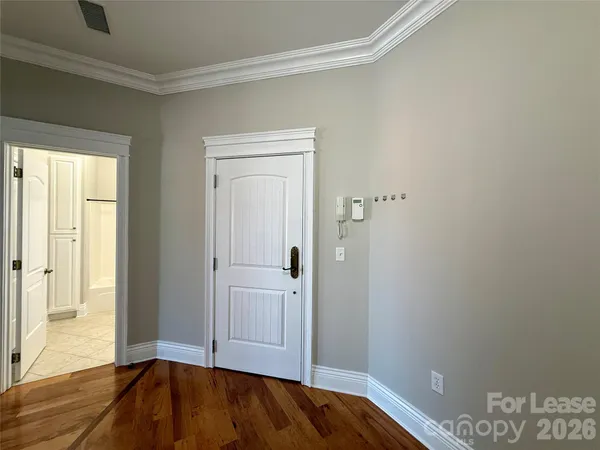 $1,795 | 21025 Catawba Avenue, Unit 202, Cornelius, NC 28031