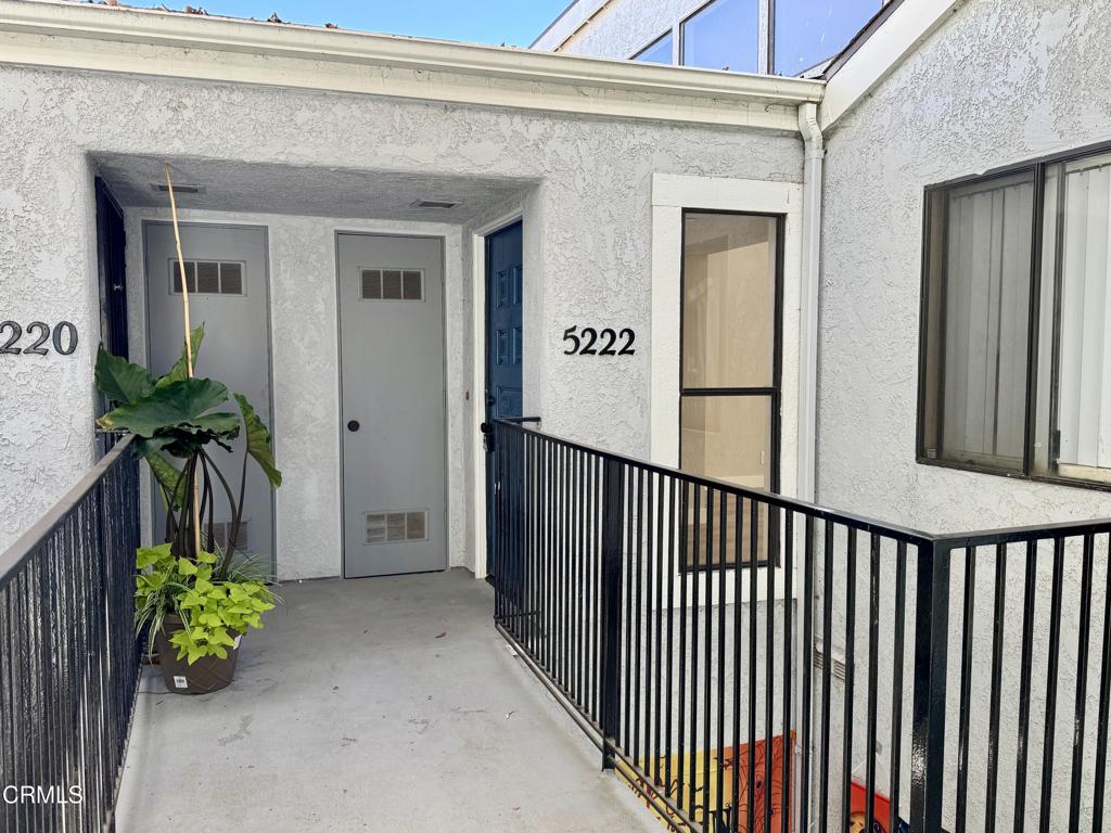 5222 Longfellow Way Oxnard, CA 93033 - Photo 3 of 15 3