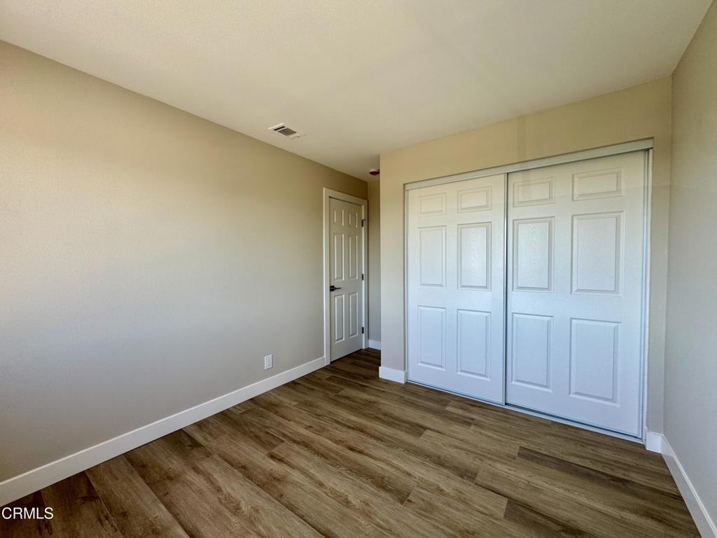 5222 Longfellow Way Oxnard, CA 93033 - Photo 8 of 15 8