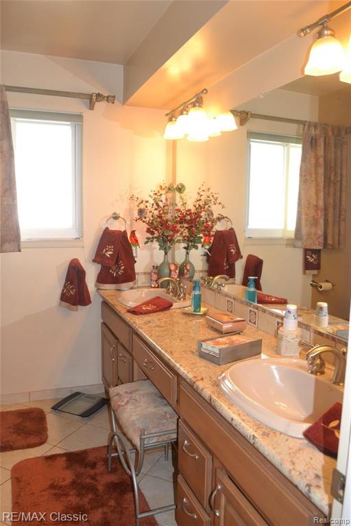 5708 Wedgewood Road Canton, MI 48187 - Photo 27 of 35