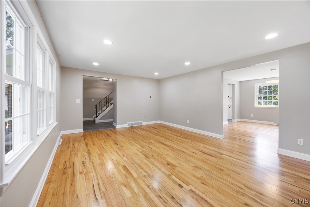 14 Ibis Path Liverpool, NY 13090 - Photo 4 of 31