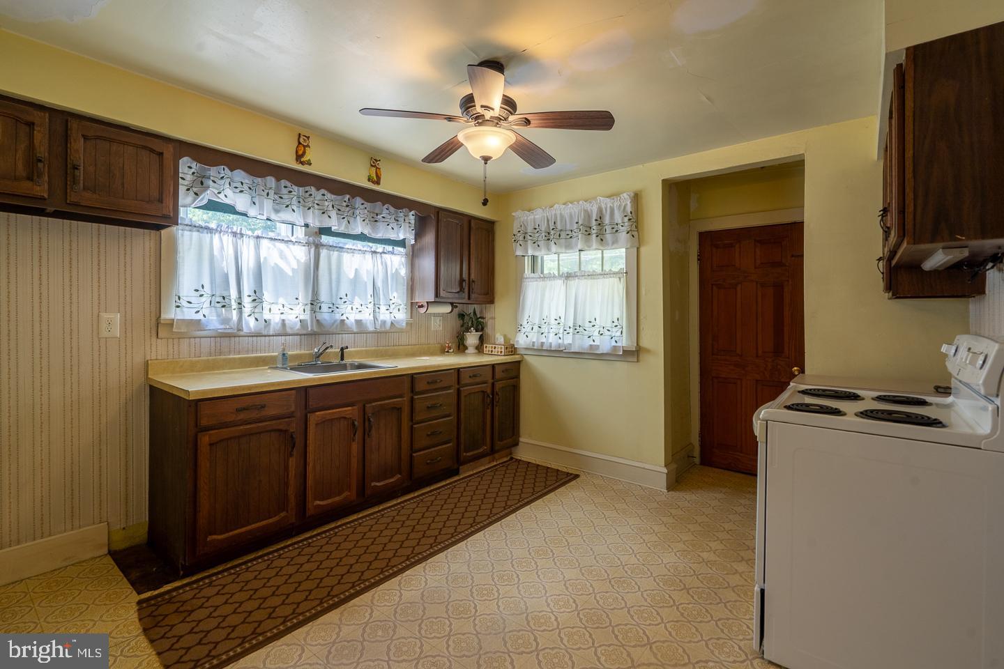 333 Pitman Road Sewell, NJ 08080 - Photo 9 of 33
