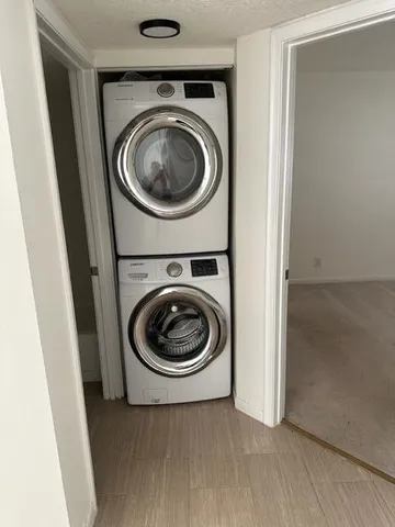 $2,200 | 1110 Lake Shore Drive, Unit 103, Lake Park, FL 33403