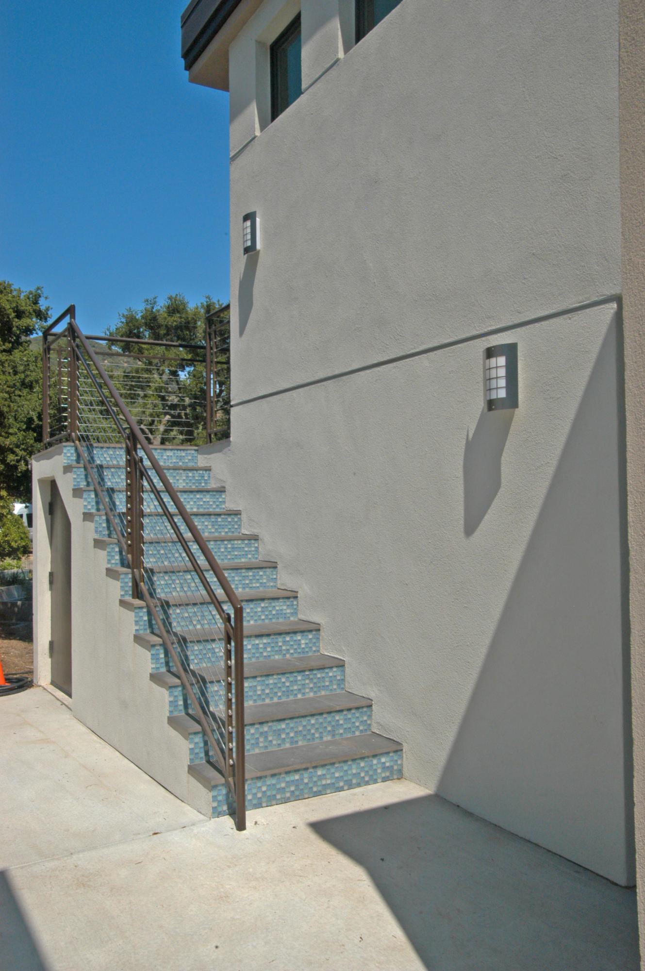 1454 Tunnel Road, Unit GUEST APARTMENT Santa Barbara, CA 93105 - Photo 2 of 10 a view of entryway