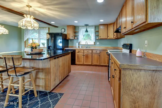 $475,000 | 563 Old Sharon Road, Canajoharie, NY 13317