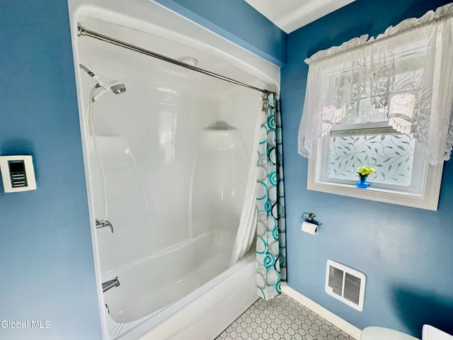 $475,000 | 563 Old Sharon Road, Canajoharie, NY 13317