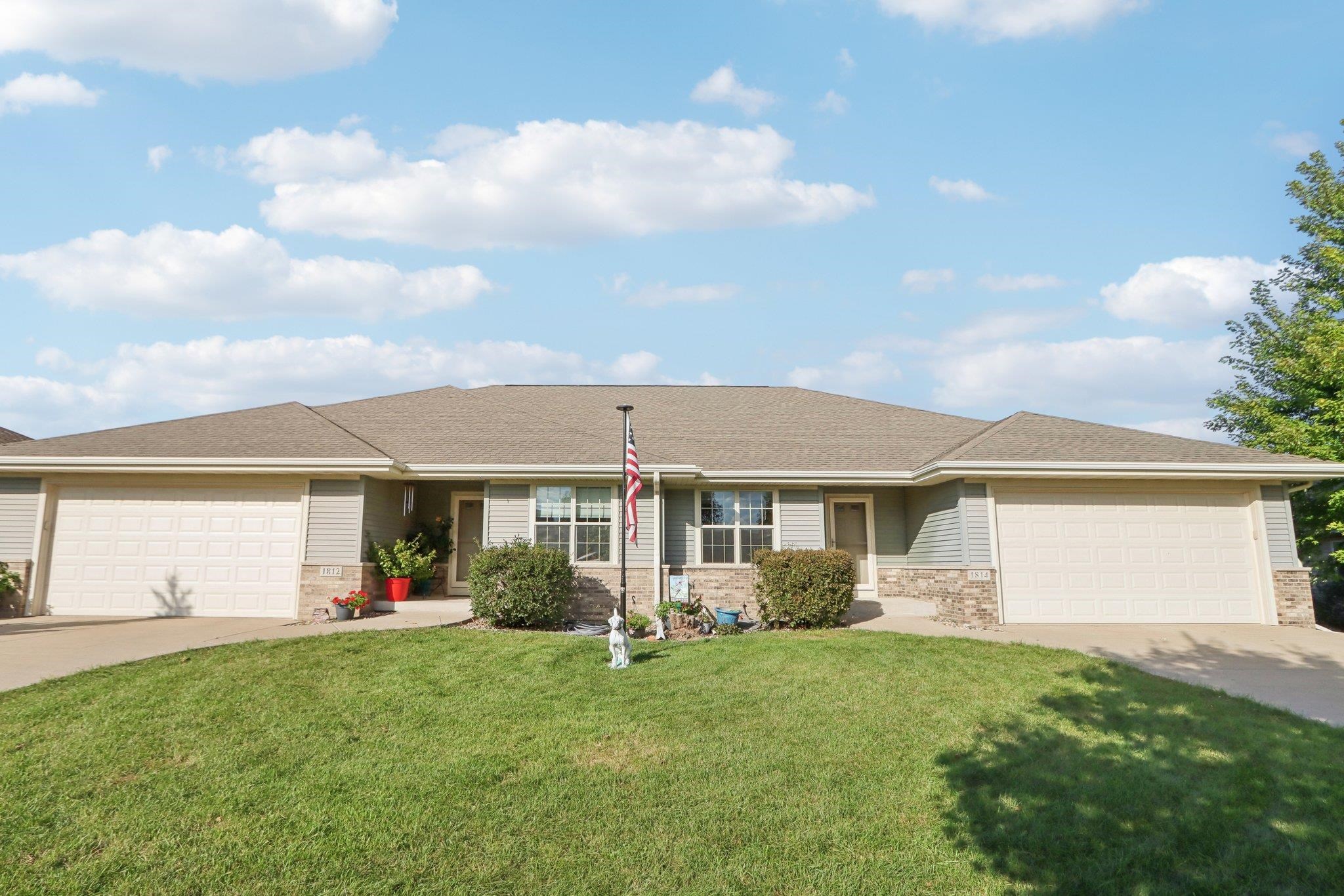 18121814 Fjord Pass, Mount Horeb, WI 53572 Compass