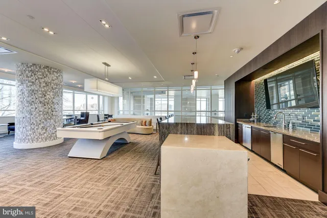 $315,000 | 100 Harborview Drive, Unit 1209, Baltimore, MD 21230