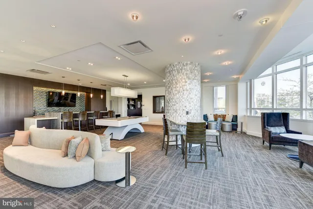 $315,000 | 100 Harborview Drive, Unit 1209, Baltimore, MD 21230