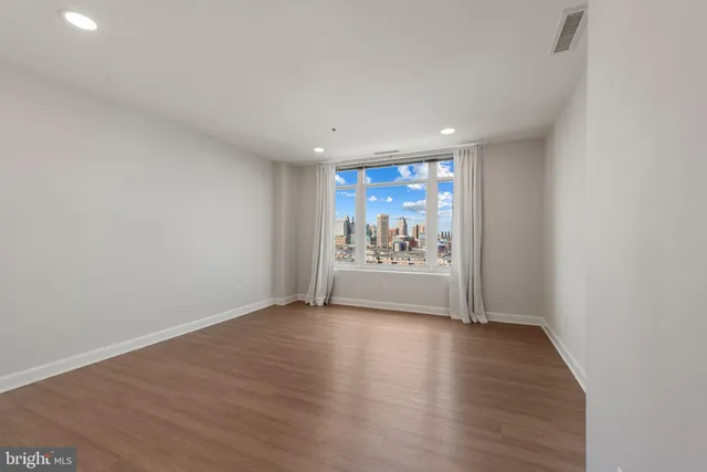 $315,000 | 100 Harborview Drive, Unit 1209, Baltimore, MD 21230