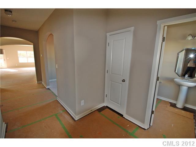 511 Rook Road, Unit 23 Charlotte, NC 28216 - Photo 2 of 11