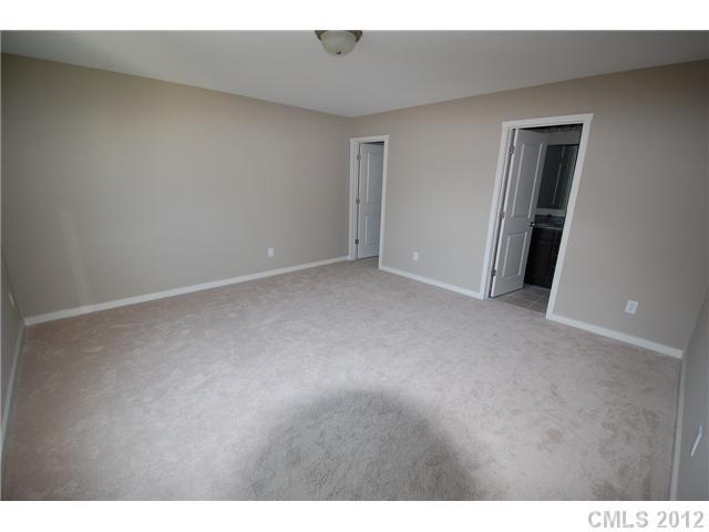 511 Rook Road, Unit 23 Charlotte, NC 28216 - Photo 9 of 11
