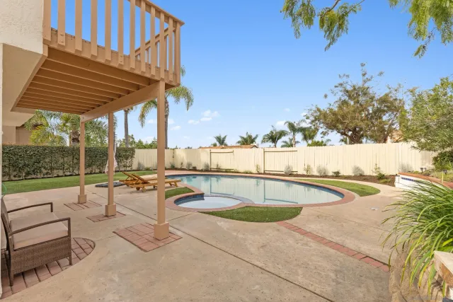 $1,110,000 | 4972 Calle Sobrado, Oceanside, CA 92056